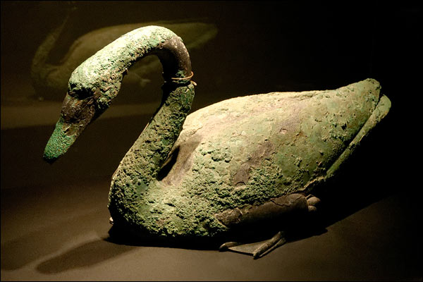 Ancient Chinese bronze swan sculpture, July 2025, Perth
